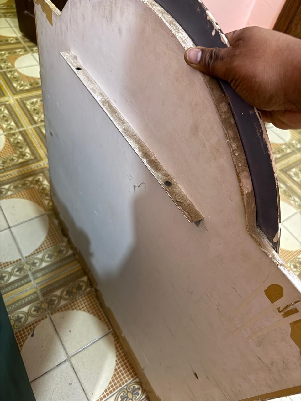 Jeddah, Furniture, SAR 30,  Big Mirror Heavy Material With Holder Back Side