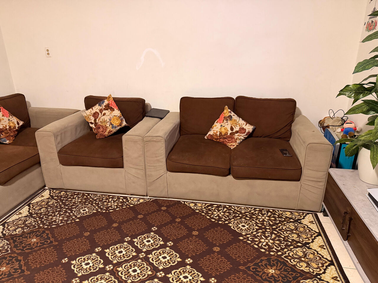 Dammam, Furniture, SAR 650,  7 Seater Sofa For Sale