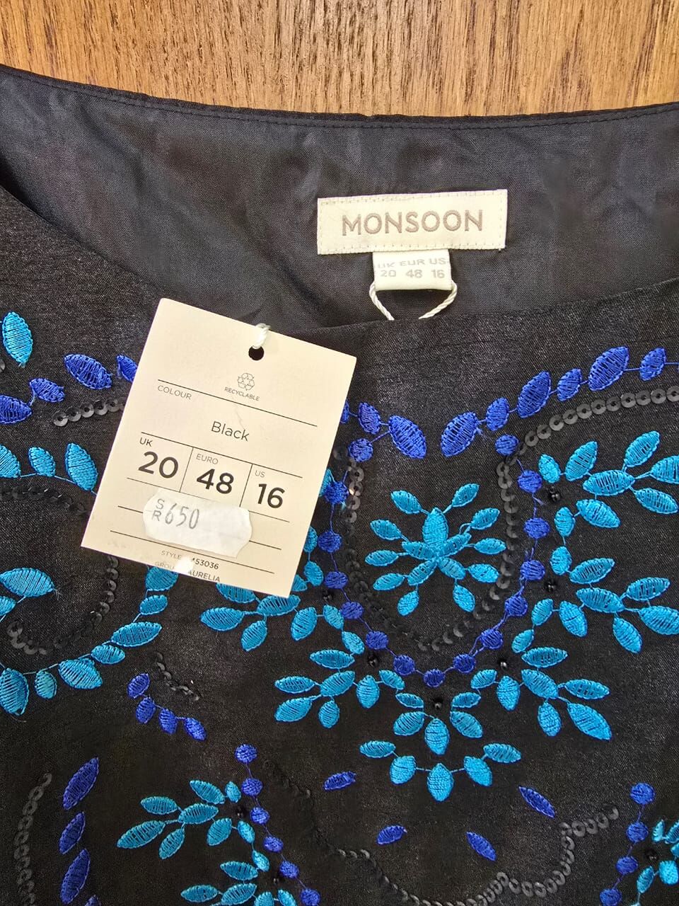 Jeddah, Household Items, SAR 125,  Monsoon Dress. Large Size UK 20. New Not Used