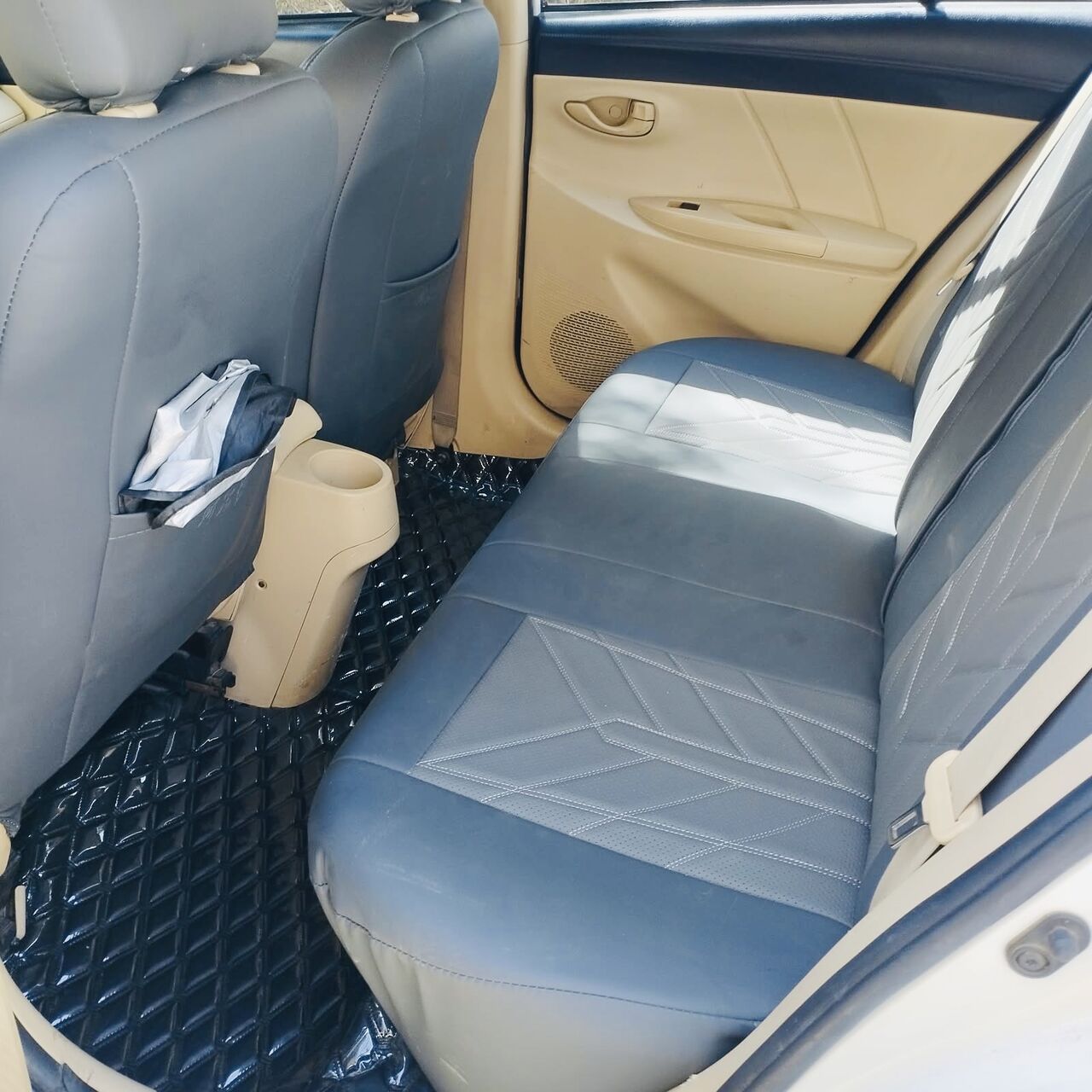 Jeddah, Vehicles, Cars & Trucks , SAR 29500,  Toyota Yaris,  2017,  Automatic,  189000 KM,  URGENT SALE Well Maintained