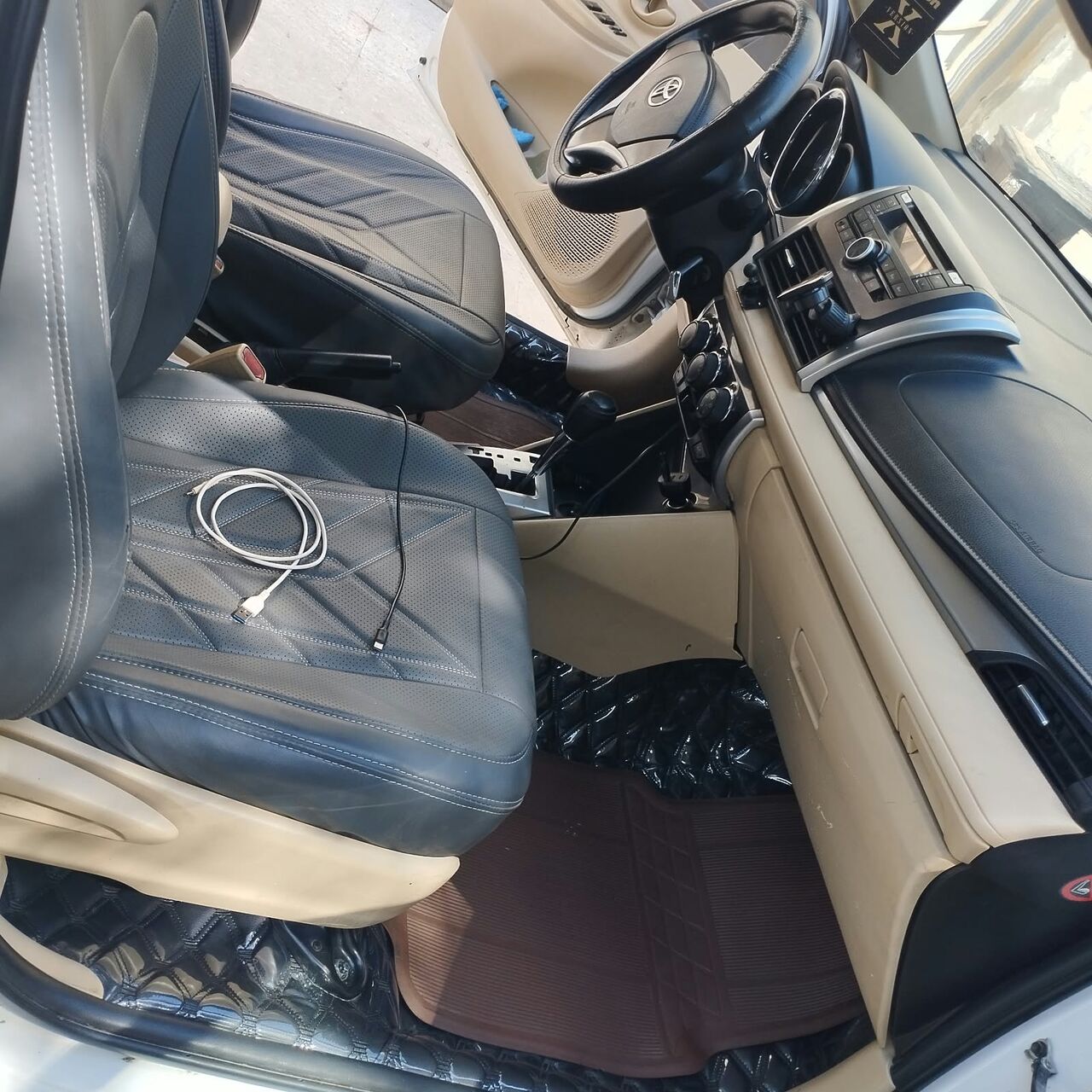 Jeddah, Vehicles, Cars & Trucks , SAR 29500,  Toyota Yaris,  2017,  Automatic,  189000 KM,  URGENT SALE Well Maintained
