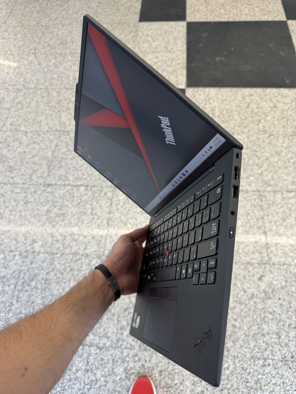Riyadh, Computers, SAR 8000,  Lenovo X1 Carbon 13th Gen Ultra 7 258V 32GB 1TB New