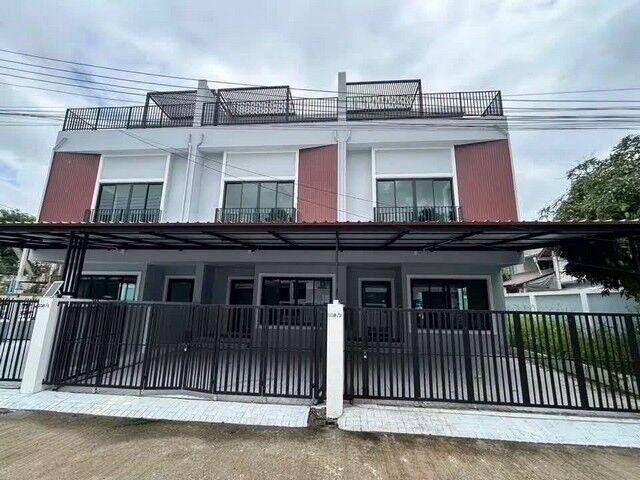 Bangkok, Real Estate For Sale, THB 2390000,  3 BR,  21 Sq. Feet,  ทาวน์โฮม 3 ชั้น พร้อมดาดฟ้า ทำเลดี เ