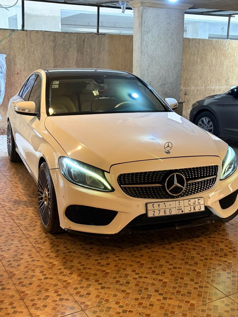 Jeddah, Vehicles, Cars & Trucks , SAR 70000,  Mercedes-Benz E-Class,  2015,  Automatic,  160000 KM,  Mercedes Benz 4 Cylinders