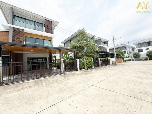 Bangkok, Real Estate For Sale, THB 12590000,  4 BR,  51 Sq. Feet,  บ้านแฝด 3 ชั้น Supalai Essence Ladprao  แต่งครบ พร้อมอยู่