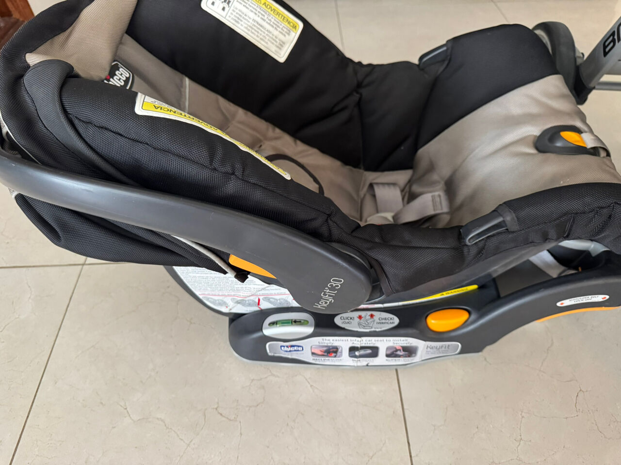 Riyadh, Baby & Kid Stuff, SAR 1000,  2-in-1 Chicco Stroller & Car Seat