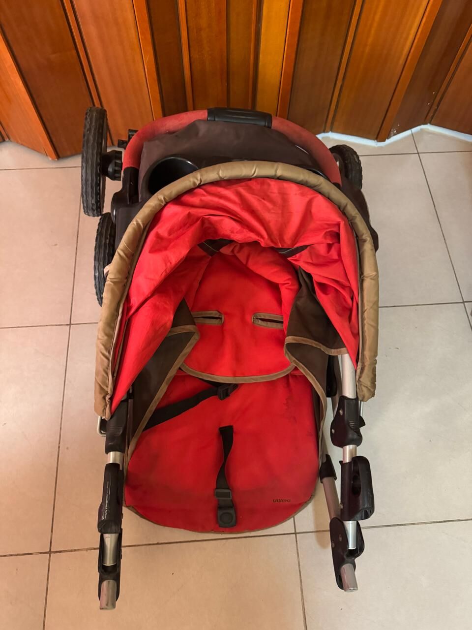 Dammam, Baby & Kid Stuff, SAR 450,  Urgent Selling; Graco Pram & Car Seat + Britax Carrycot