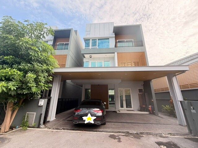 Bangkok, Villas, THB 50000,  1 Sq. Feet,  ให้เช่า Home Office 3 ชั้น หลังริม โครงการ Feel Town ลาด