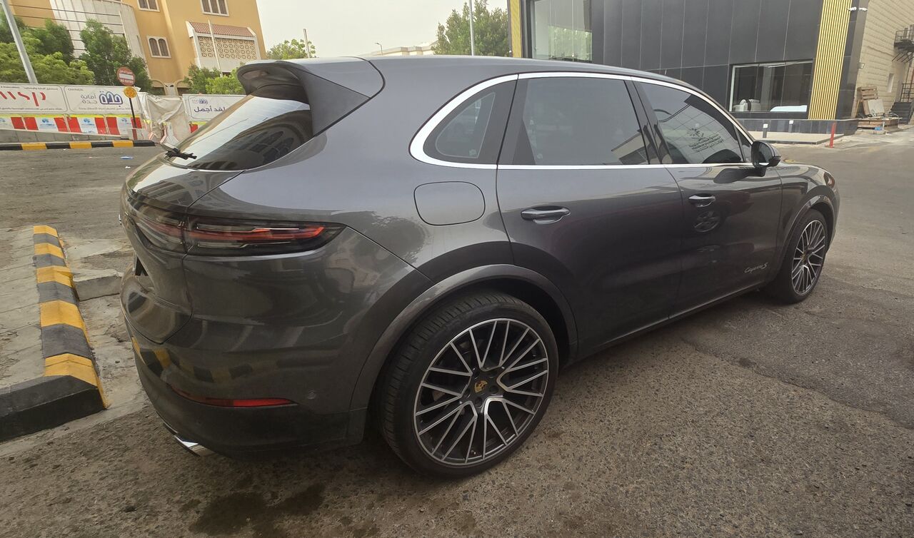 Jeddah, Vehicles, Cars & Trucks , SAR 230000,  Porsche, Cayenne S,  2022,  Automatic,  59000 KM,  Cayenne S