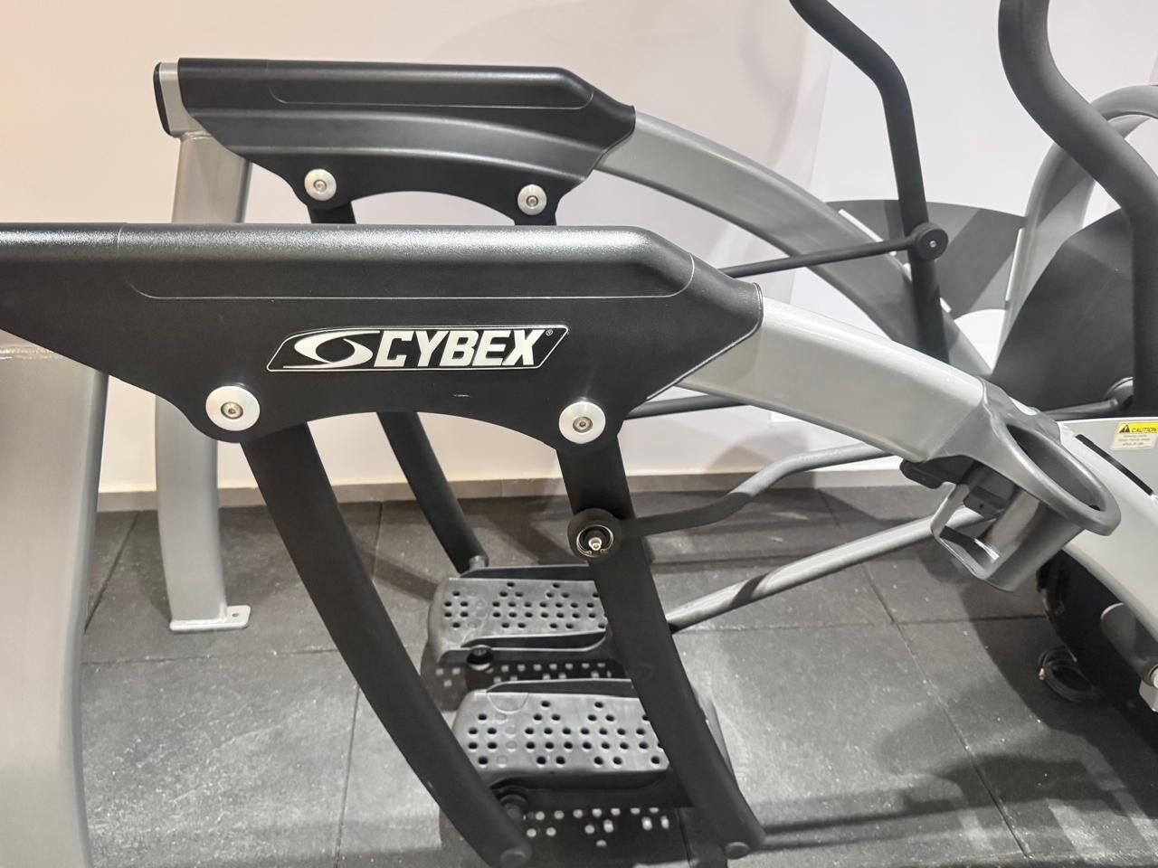 Riyadh, Health & Beauty Items, SAR 5000,  Cybex 630A Arc Trainer &ndash; Used, Good Condition
