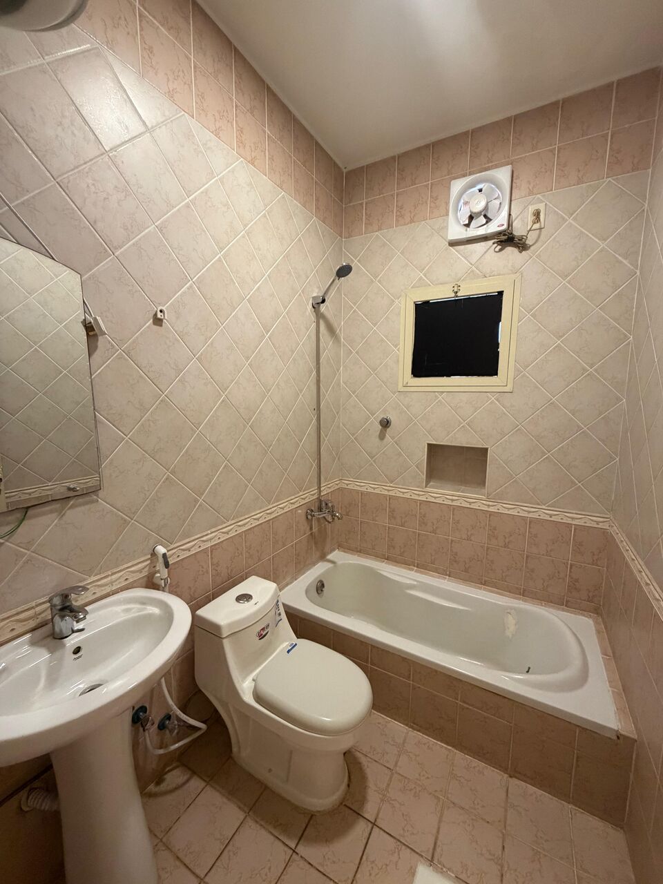 Khobar, Apartments, Flats, Houses & Villas, SAR 17500/year,  2 BR,  Family Apartment For Rent 182/6