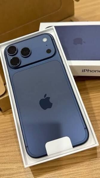 Jeddah, Mobile Phones, SAR 4150,  IPhone 17 Pro Max 256GB, Deep Blue Beast 92% Battery, Scratchless Condition. Box + 2 Pre