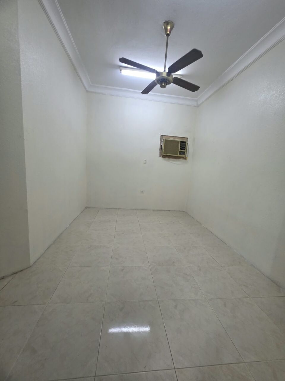 Khobar, Apartments, Flats, Houses & Villas, SAR 15000/year,  2 BR,  2 Bedrooms, A Living Room ,  1 Bathrooms, And A Kitchen   Fast Floor  Elevator Not  Availa