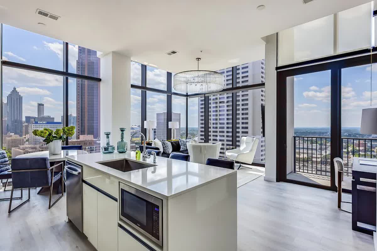 New York, Household, Experience Stylish Living With Atlanta Luxury Apartments