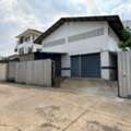 THB 42000,  79 Sq. Feet,  Warehouse Rental With 300 Sqm Office Ratchada Area, Huai Khwang, Sutthisan Near MRT