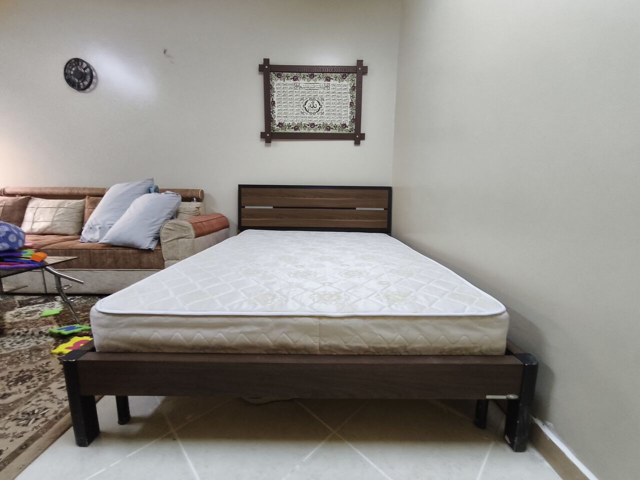 Al Fayha, Furniture, SAR 5000,  3single Beds With Mattresses,2 Side Drawers,5 Door Wardrobe, 1queen Size Bed With Mattress