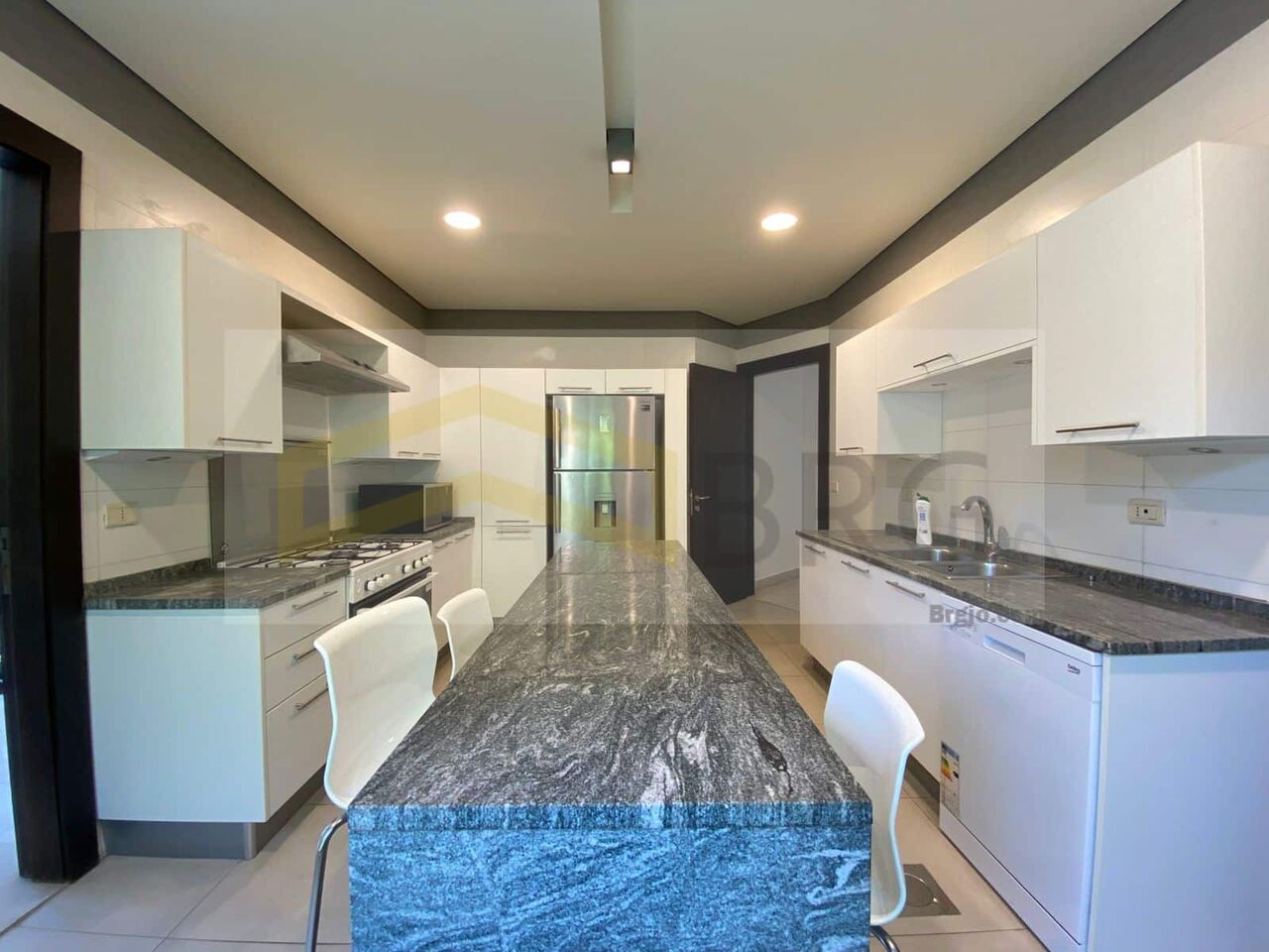 Abdoun, Apts/Flats Wanted, JOD 20000/year,  Furnished,  3 BR,  Abdoun. Where Space Meets Refined Living.