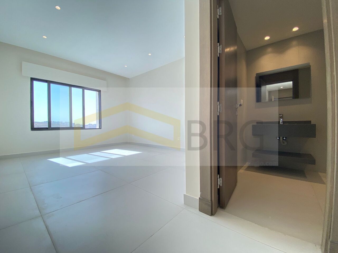 Abdoun, Apts/Flats Wanted, JOD 24000/year,  4 BR,  Abdoun Garden Residence. ✨