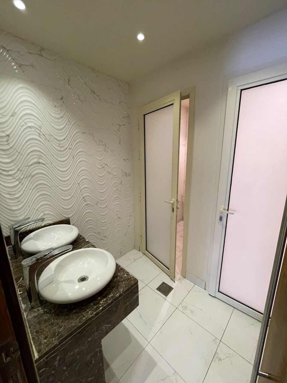 Riyadh, Offices, SAR 230000,  185 Sq. Meter,  PRIME COMMERCIAL SPACE FOR RENT