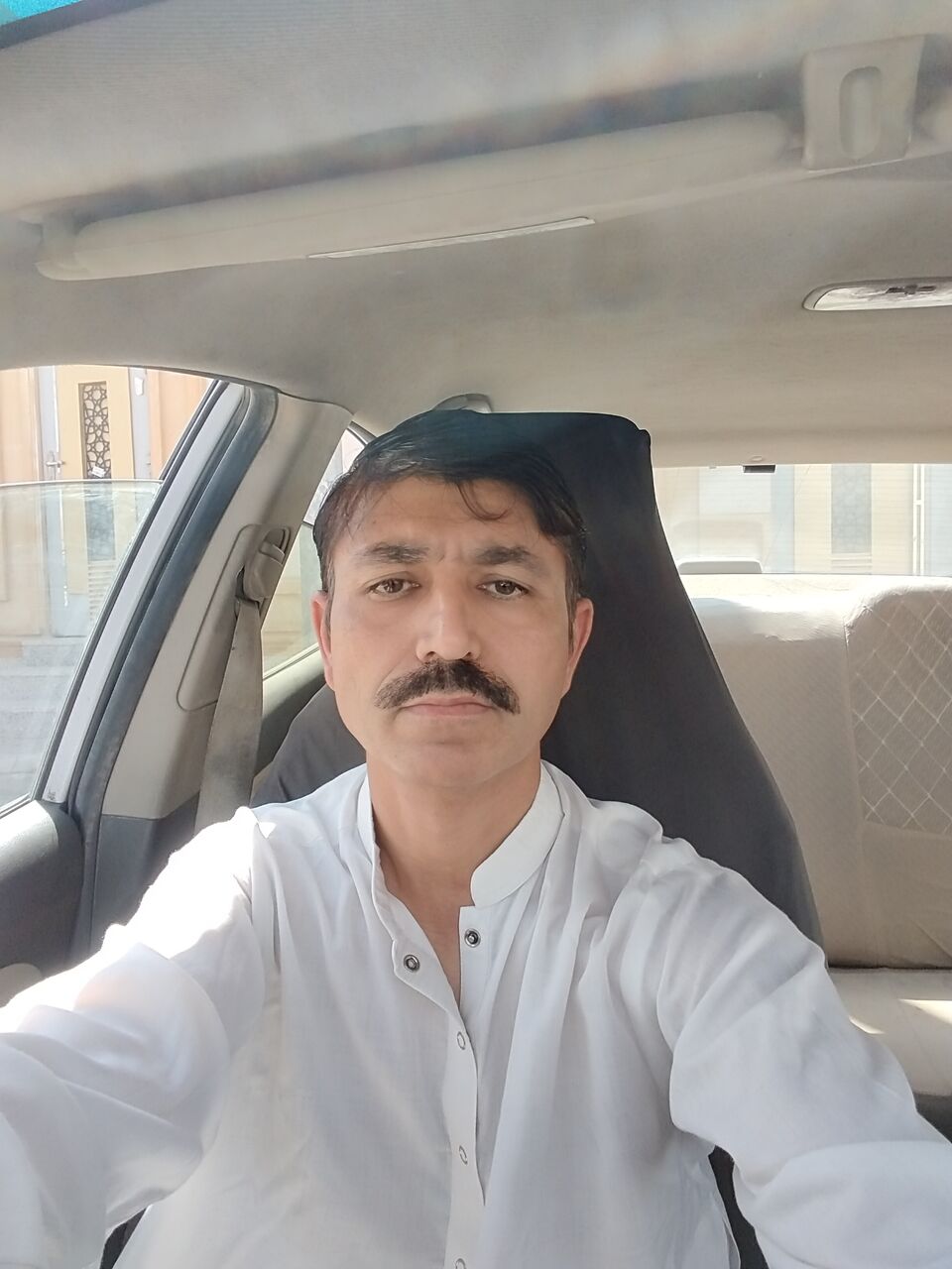 Riyadh, Job Seekers, Dear Sir Madam Boss I