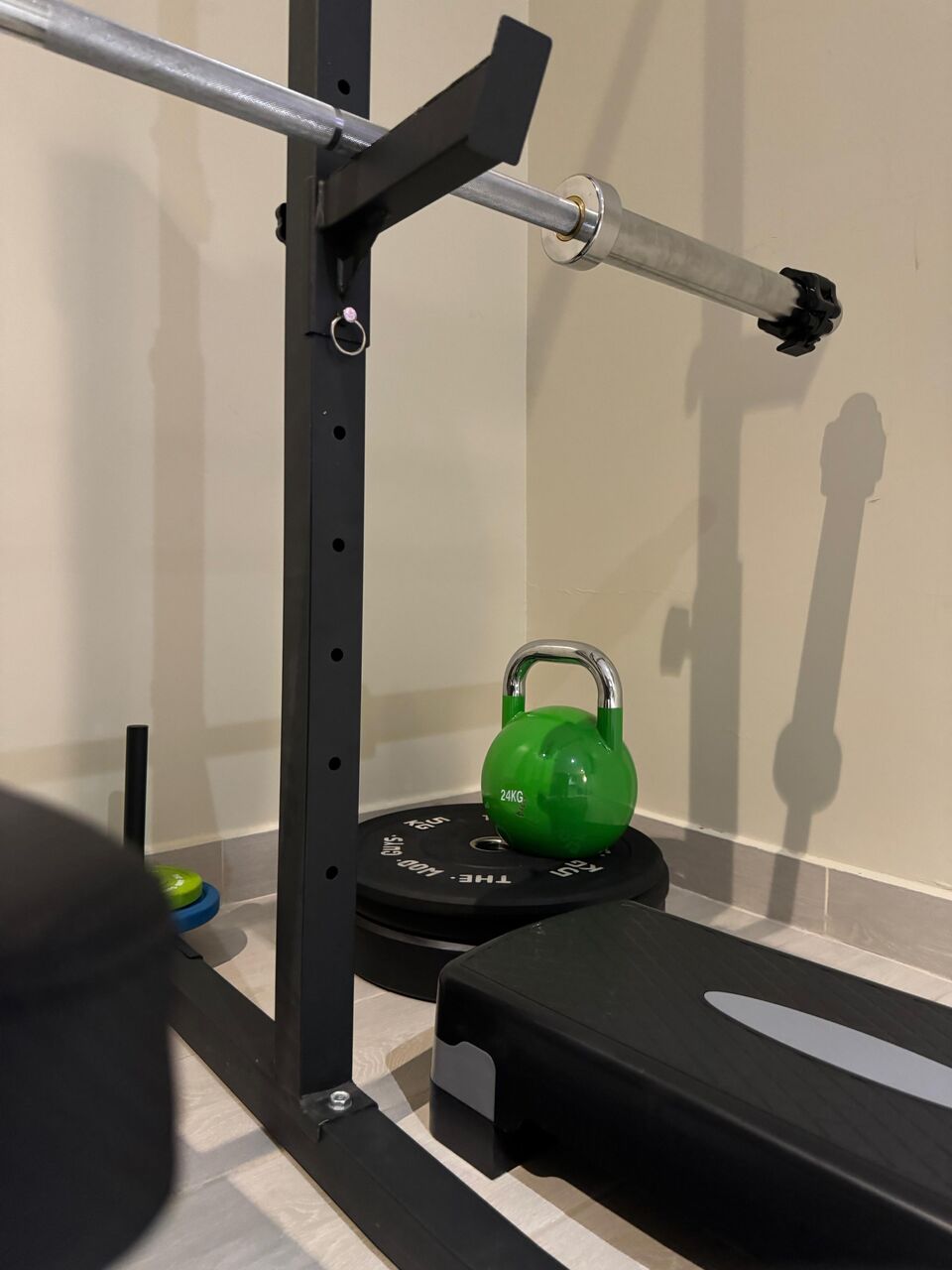 Riyadh, Sporting Goods, SAR 1500,  Full Gym Set - Bench, Rack, Weights, Bar, Etc.