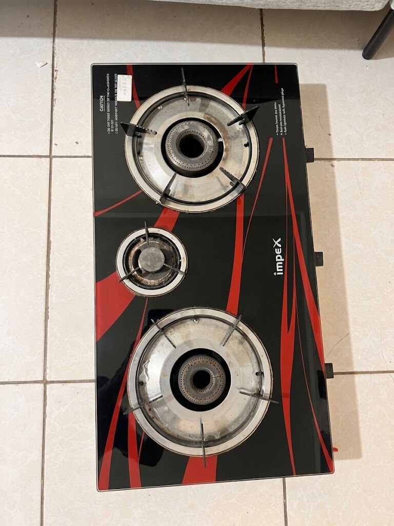 Jeddah, Household Items, SAR 90,  Impex 3-Burner Gas Stove & Glass TV Table For Sale!