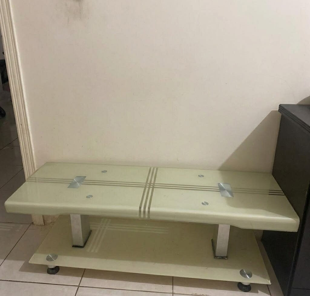 Jeddah, Household Items, SAR 90,  Impex 3-Burner Gas Stove & Glass TV Table For Sale!
