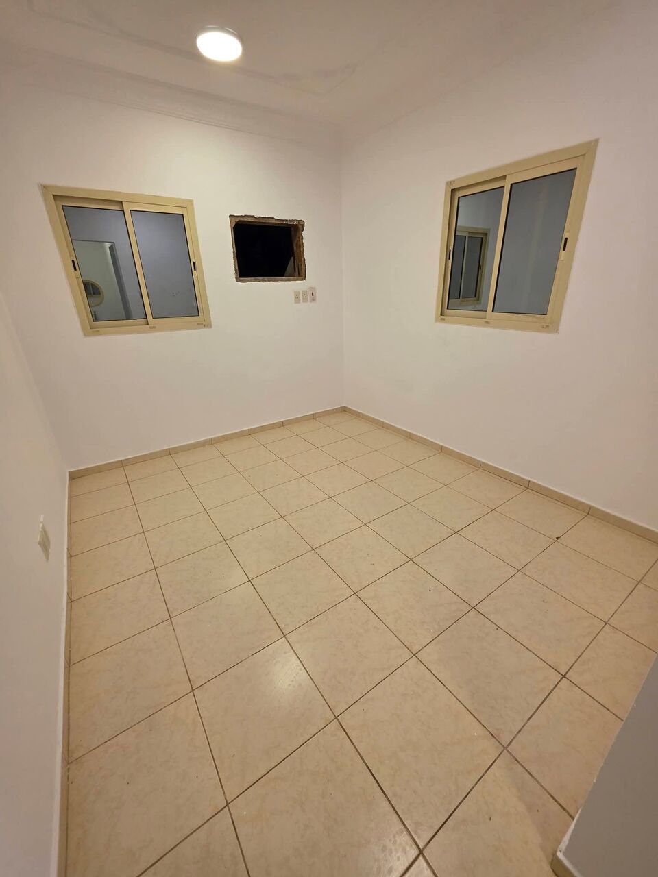 Khobar, Apartments, Flats, Houses & Villas, 2 BR,  2-BEDROOM FAMILY APARTMENT FOR RENT &ndash; SAR 20,000 &ndash; WATER INCLUDED ONLY