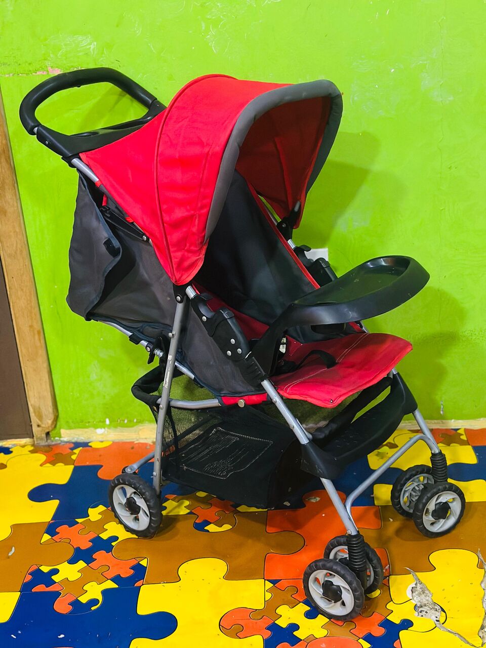 Thuqbah, Baby & Kid Stuff, SAR 60,  Baby Trolley 🛒 And Baby Walker (60&50)