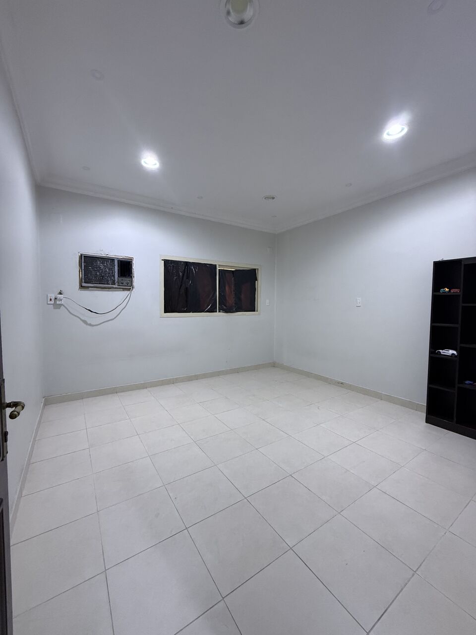 Safwa, Household Items, SAR 1400,  3 BHK Flat For Rent In Safwa