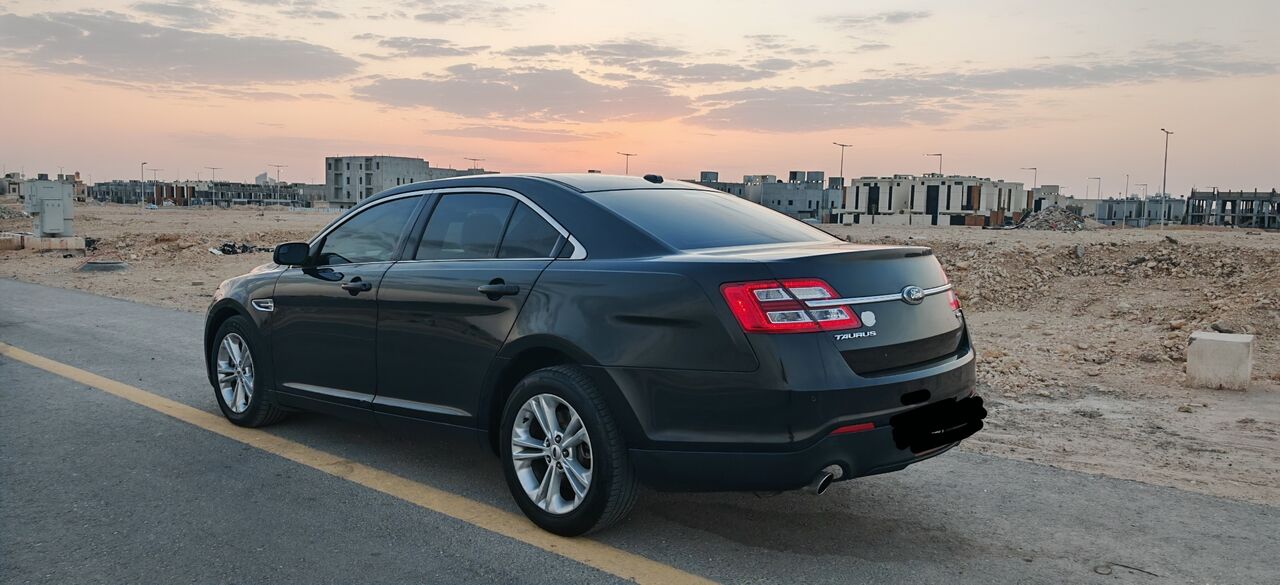 Riyadh, Vehicles, Cars & Trucks , SAR 33000,  Ford Taurus,  2013,  Automatic,  196000 KM,   Limited