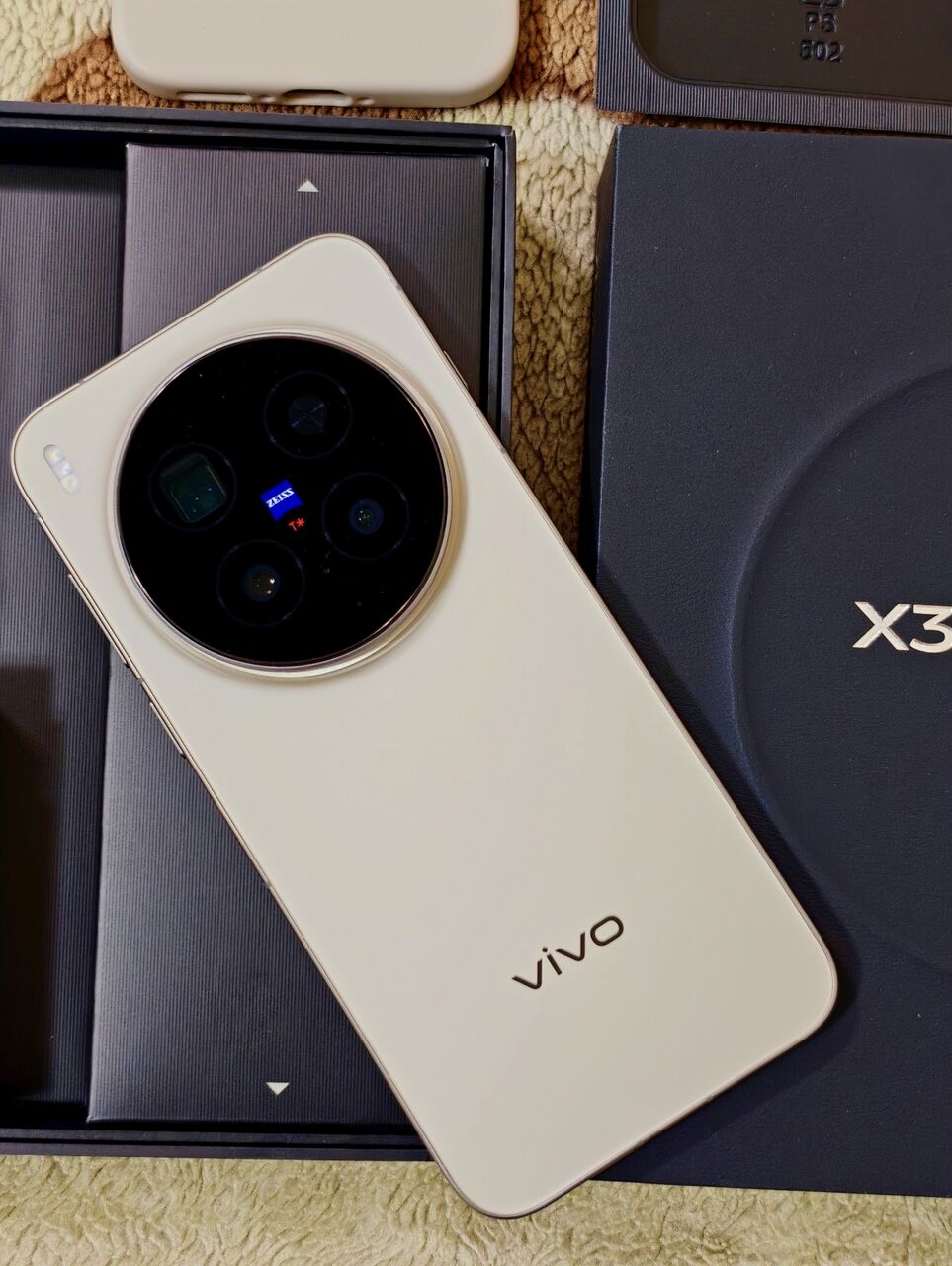 Dammam, Mobile Phones, SAR 3500,  VIVO X300 PRO (Middle East Version/Global)