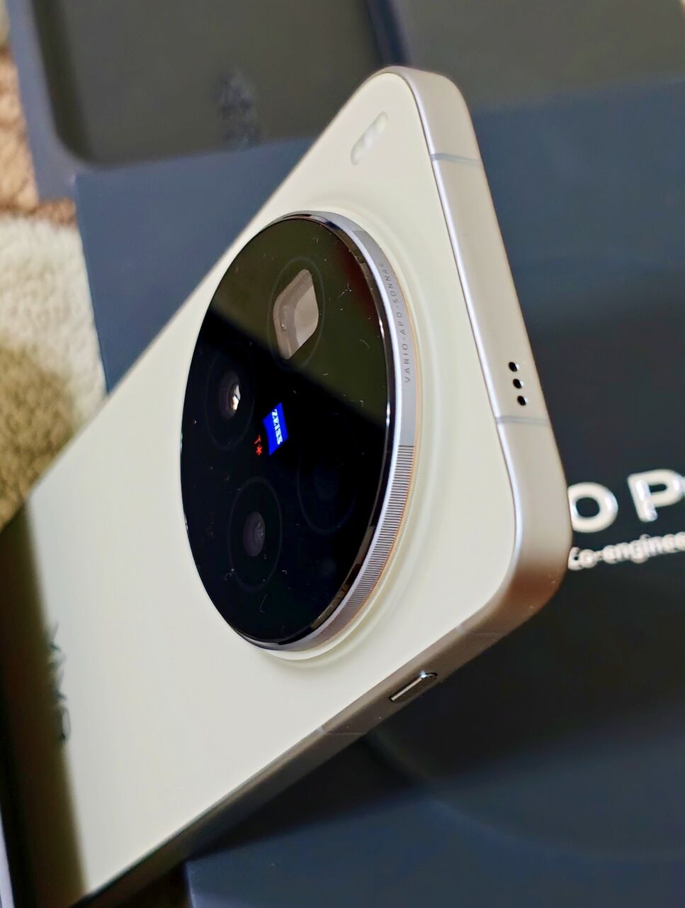 Dammam, Mobile Phones, SAR 3500,  VIVO X300 PRO (Middle East Version/Global)