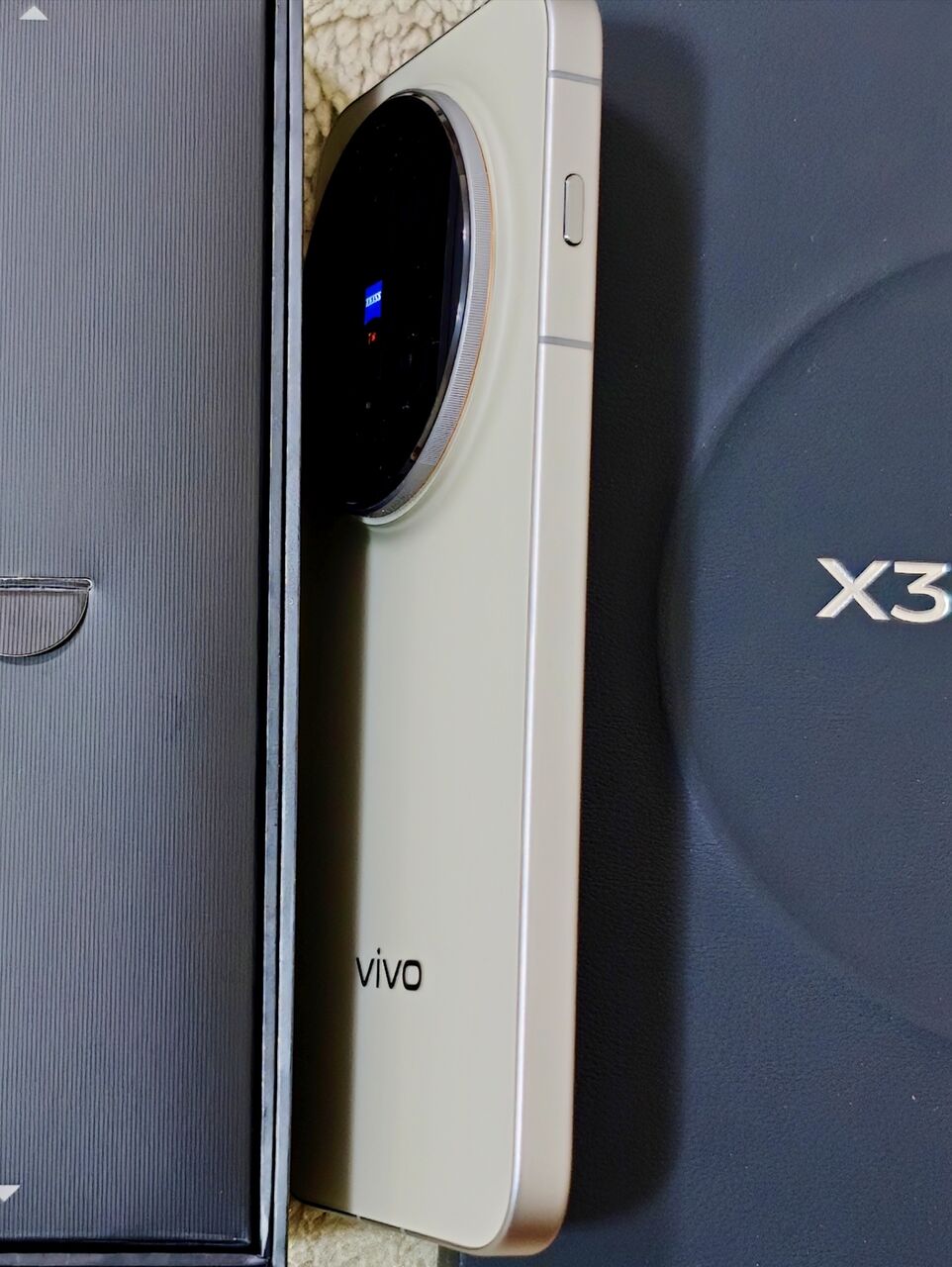 Dammam, Mobile Phones, SAR 3500,  VIVO X300 PRO (Middle East Version/Global)