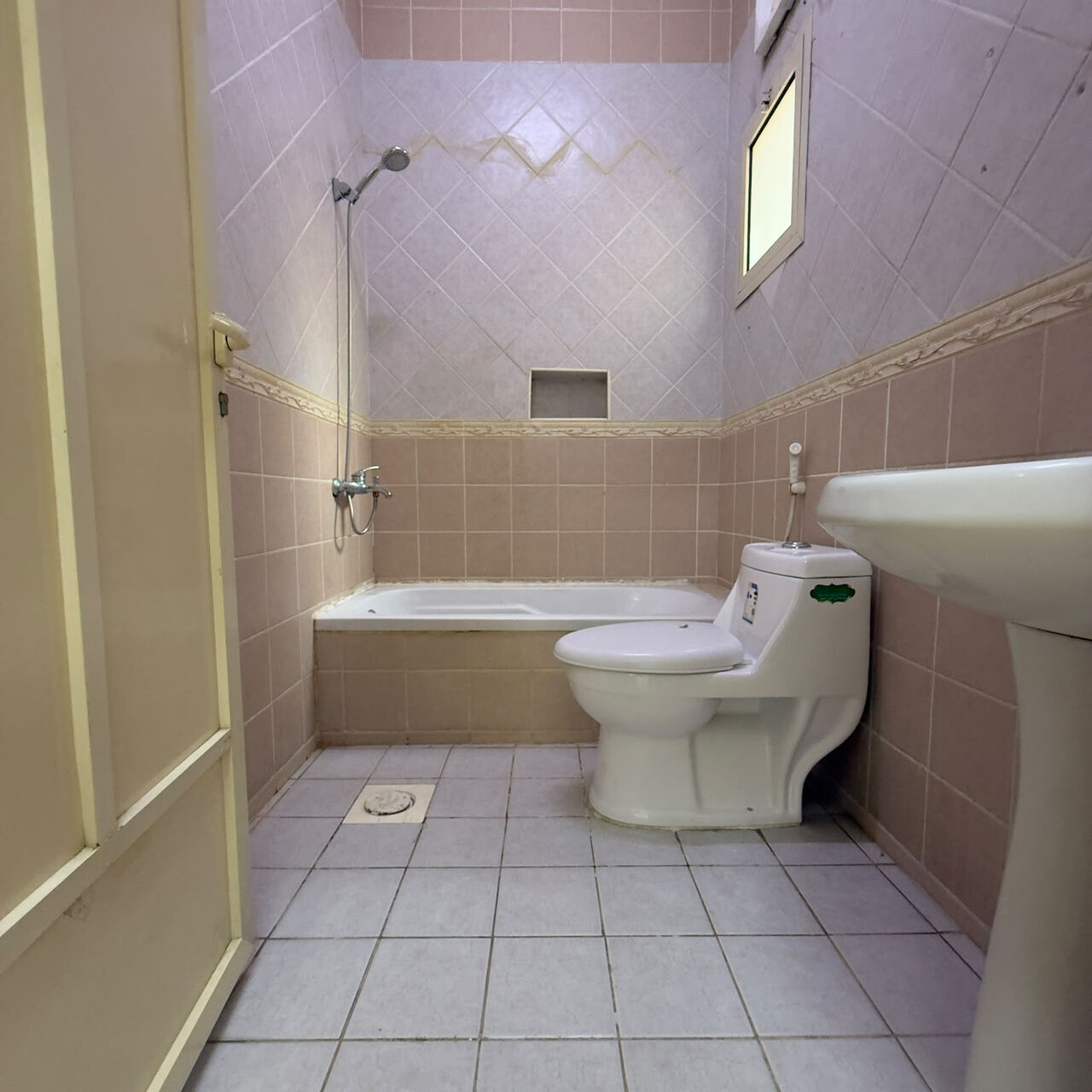 Khobar, Apartments, Flats, Houses & Villas, SAR 18500/year,  2 BR,  Family Flat
