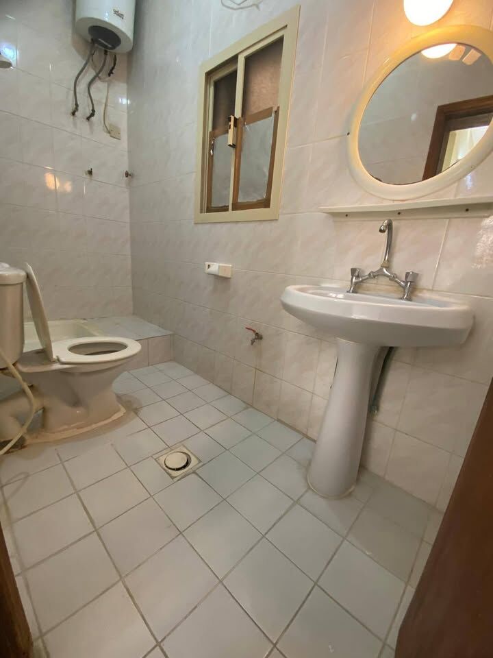 Gudaibiya, Apartments, Flats, Houses & Villas, BHD 240/month,  2 BR,  Flat For Rent In Gudaibiya With EWA , Unlimited Nearby Aster Clinic