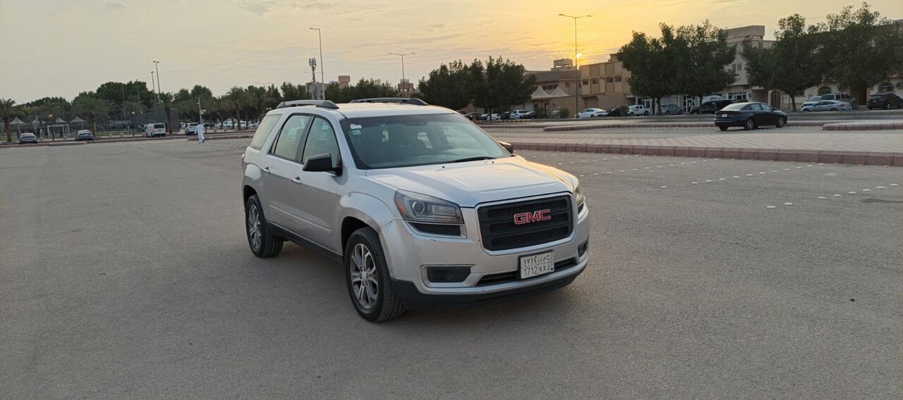 Riyadh, Vehicles, Cars & Trucks , SAR 32000,  Gmc Acadia,  2014,  Automatic,  208000 KM,    Model  We