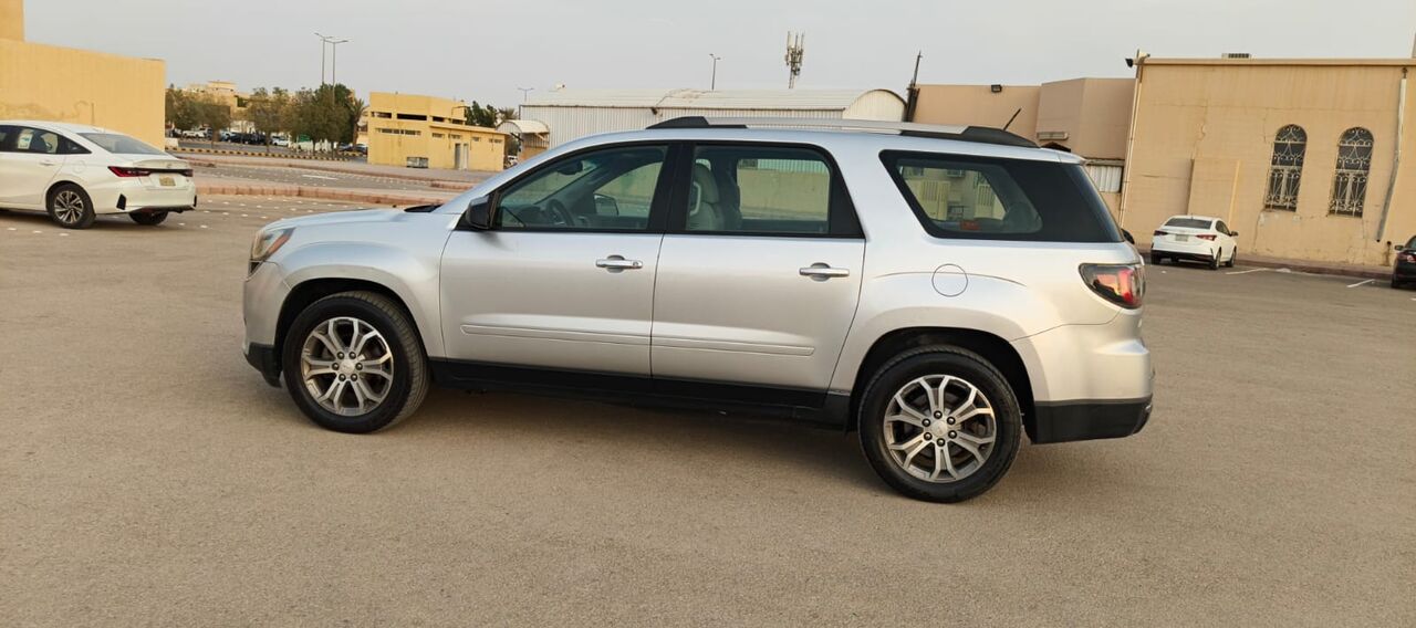 Riyadh, Vehicles, Cars & Trucks , SAR 32000,  Gmc Acadia,  2014,  Automatic,  208000 KM,    Model  We