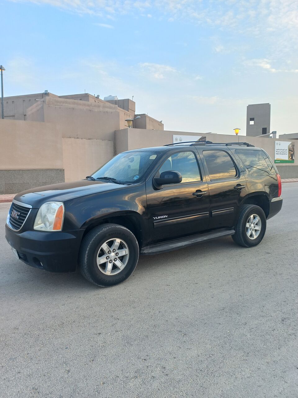 Riyadh, Vehicles, Cars & Trucks , SAR 52500,  Gmc Yukon,  2012,  Automatic,  148000 KM,   Original Condition