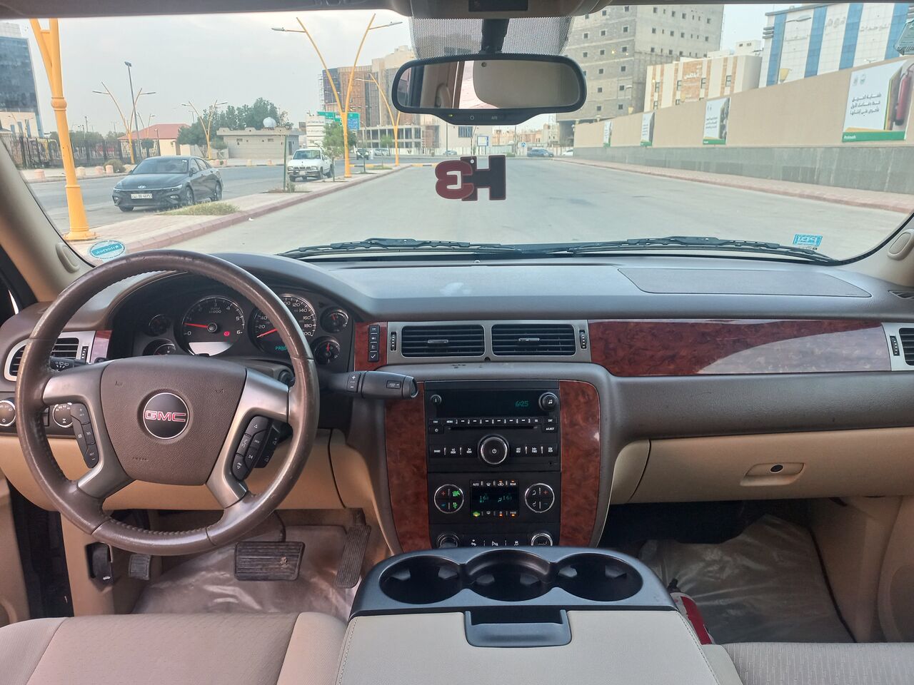 Riyadh, Vehicles, Cars & Trucks , SAR 52500,  Gmc Yukon,  2012,  Automatic,  148000 KM,   Original Condition
