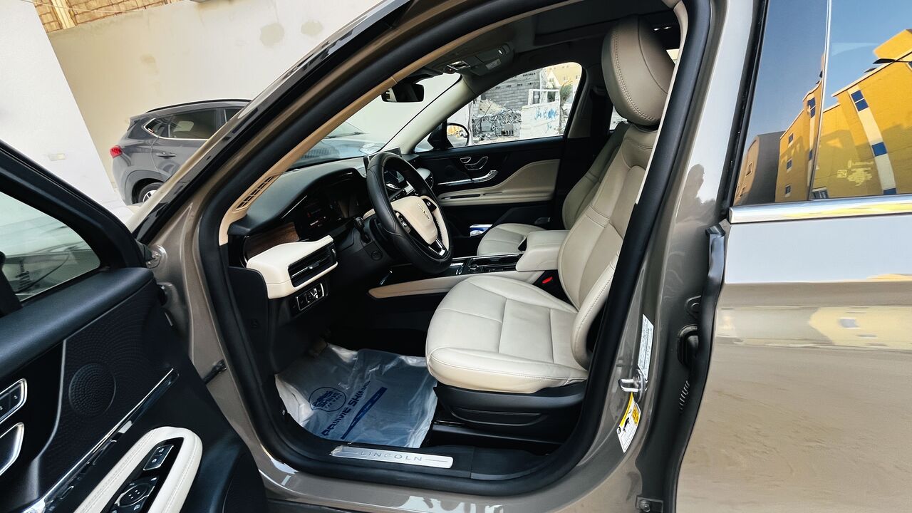 Hofuf, Vehicles, Cars & Trucks , SAR 155000,  Lincoln Corsair,  2025,  Automatic,  5000 KM,   Reserve