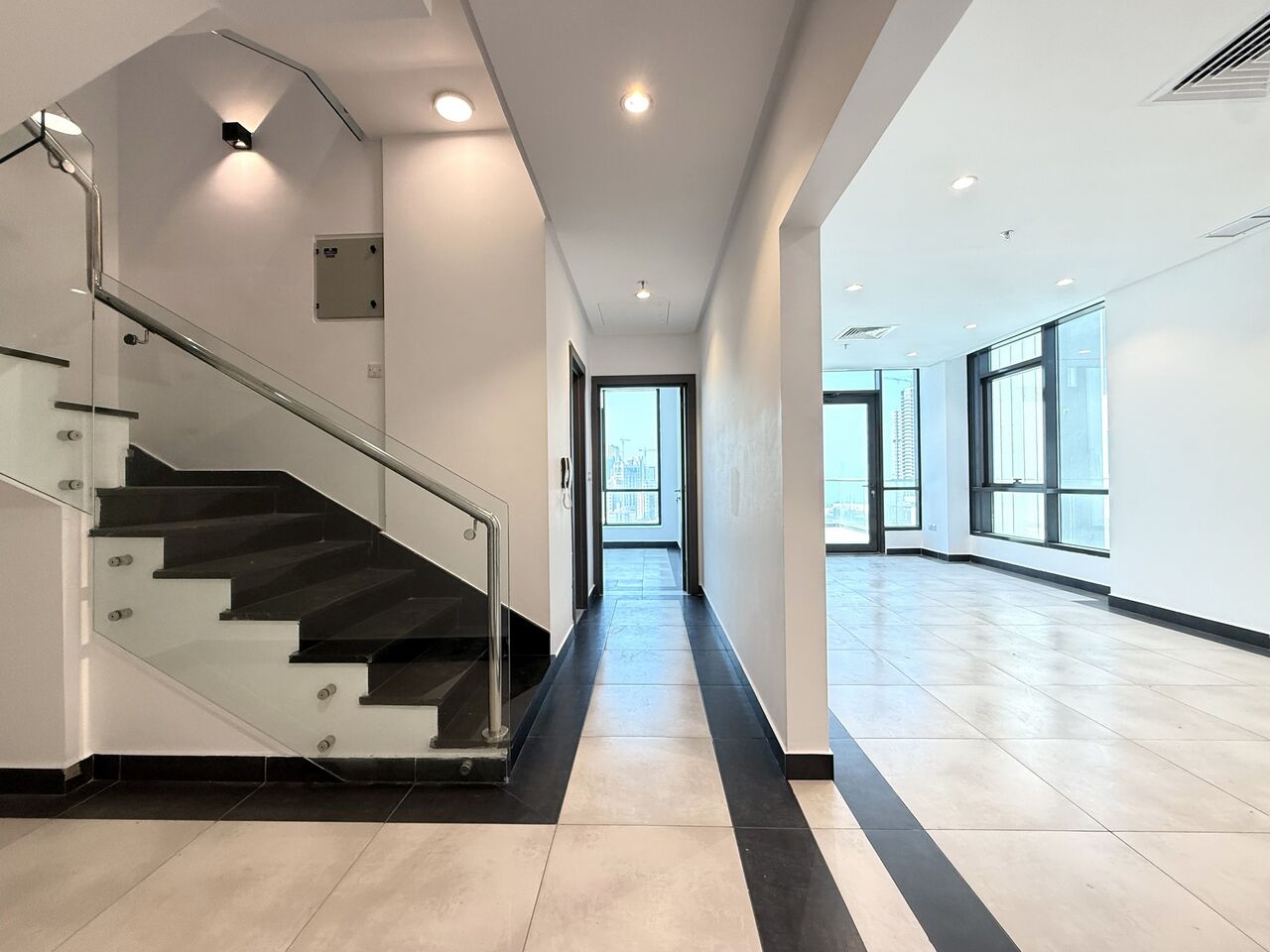 Salmiya, Apartments, Flats, Houses & Villas, KWD 1200/month,  3 BR,  Salmiya &ndash; Sea View, Three Bedroom Penthouse W/private Terrace