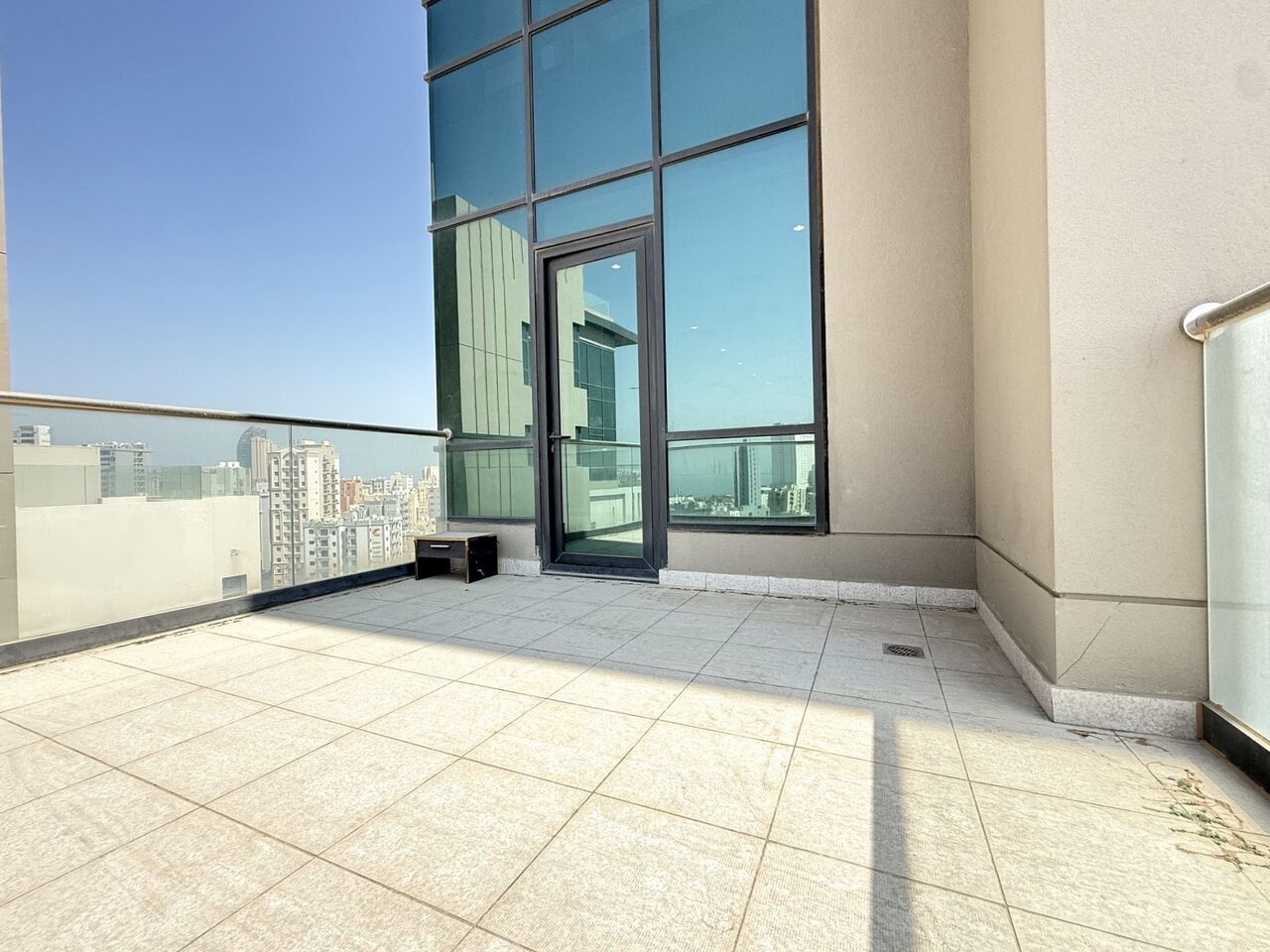 Salmiya, Apartments, Flats, Houses & Villas, KWD 1200/month,  3 BR,  Salmiya &ndash; Sea View, Three Bedroom Penthouse W/private Terrace