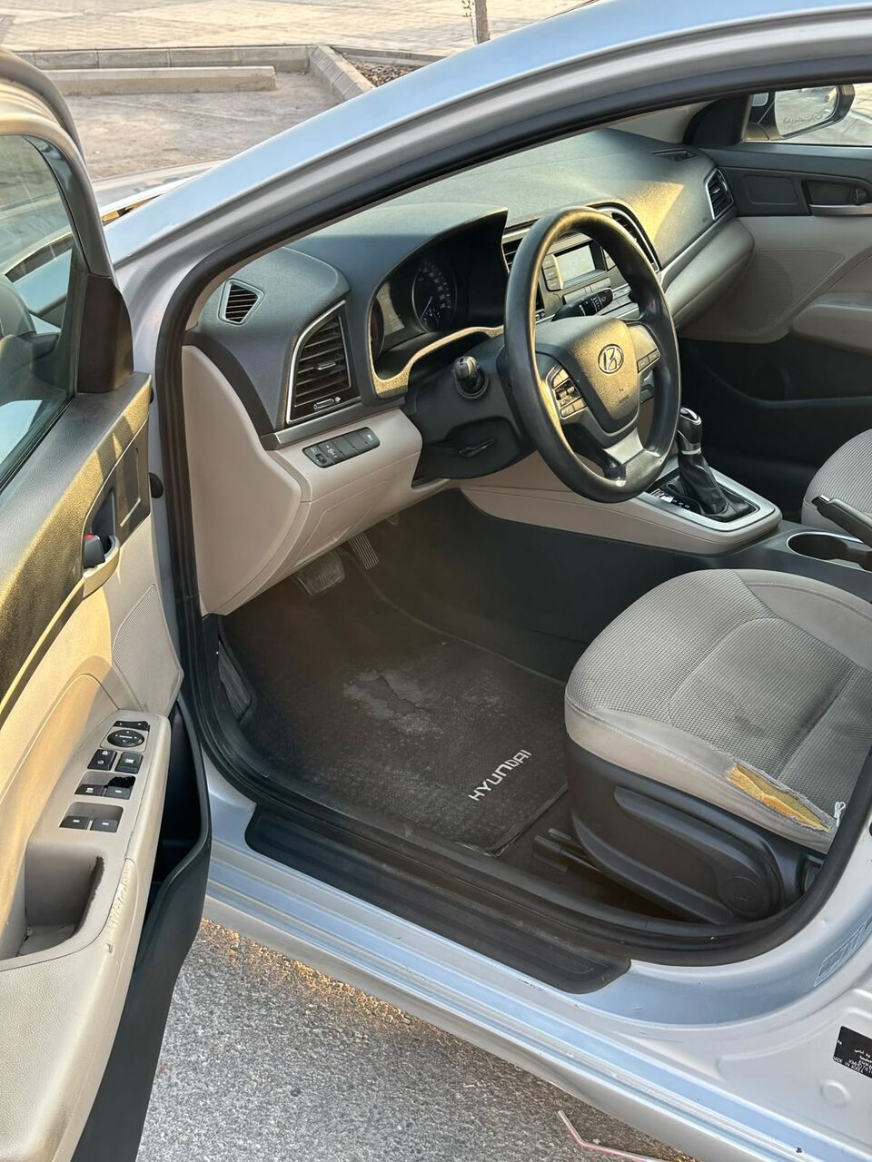 Al Salam, Vehicles, Cars & Trucks , SAR 30000,  Hyundai Elantra,  2017,  Automatic,  290000 KM,