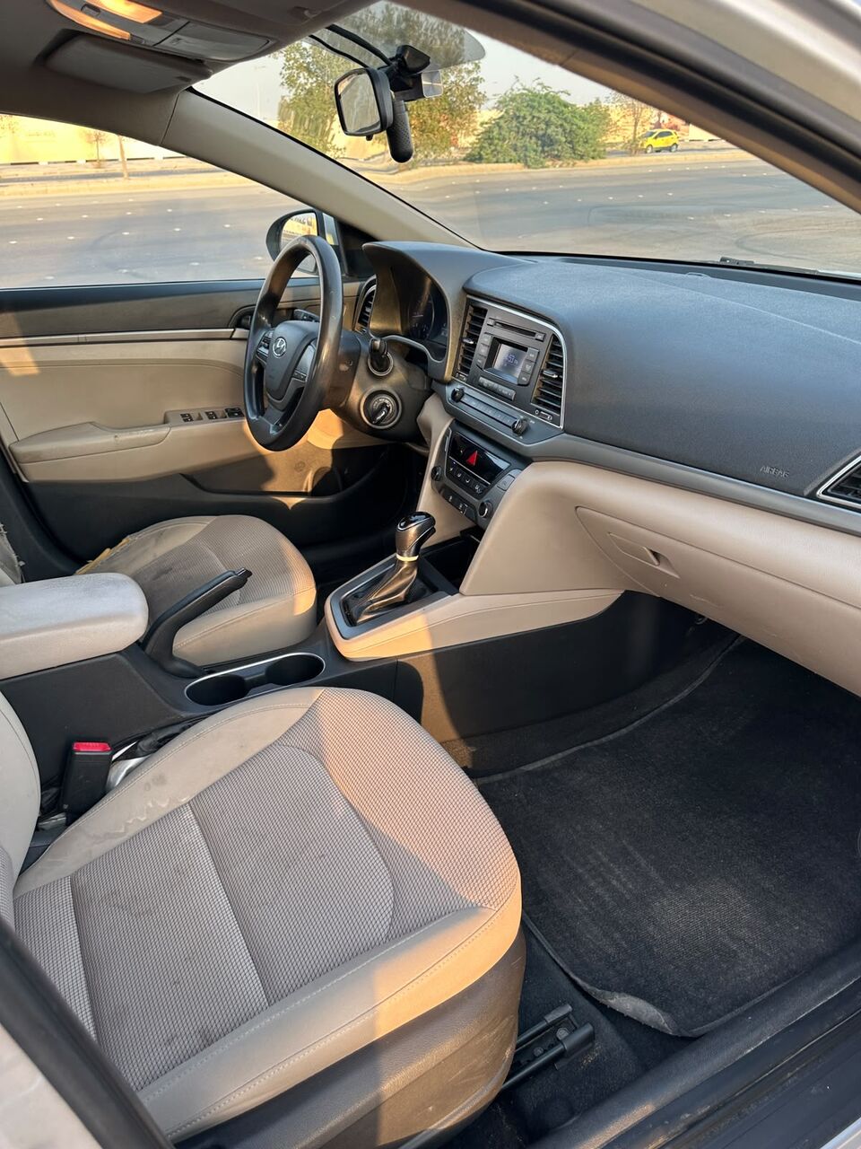 Al Salam, Vehicles, Cars & Trucks , SAR 30000,  Hyundai Elantra,  2017,  Automatic,  290000 KM,