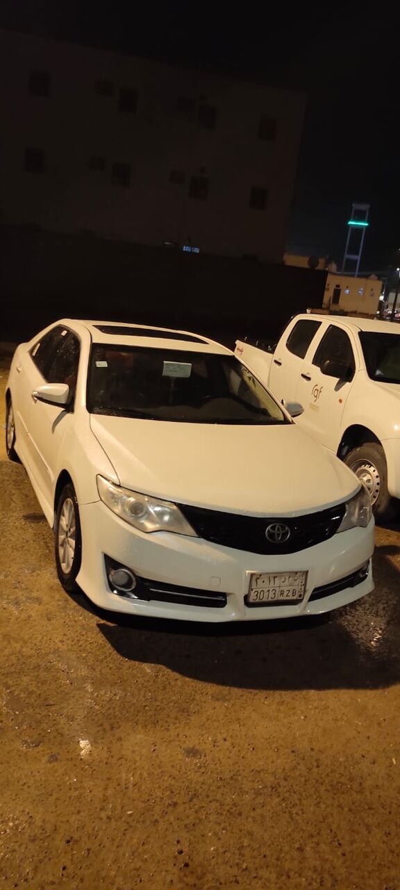 Riyadh, Vehicles, Cars & Trucks , SAR 25000,  2012,  2012,  Automatic,  400000 KM,  Camery