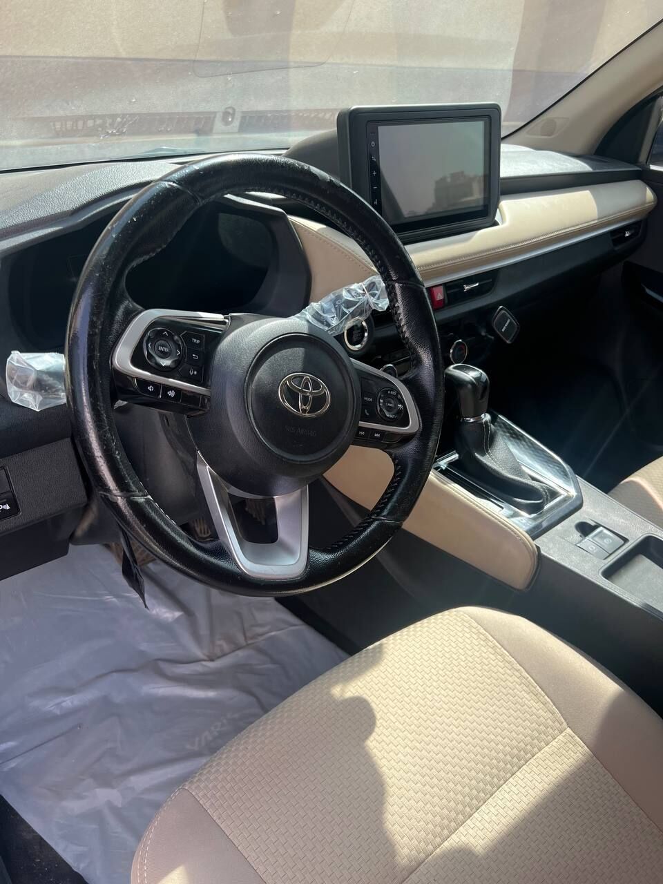 Riyadh, Vehicles, Cars & Trucks , SAR 40000,  Toyota Yaris YX,  2023,  Automatic,  300000 KM,  Toyota Yaris For Sale 23 YX