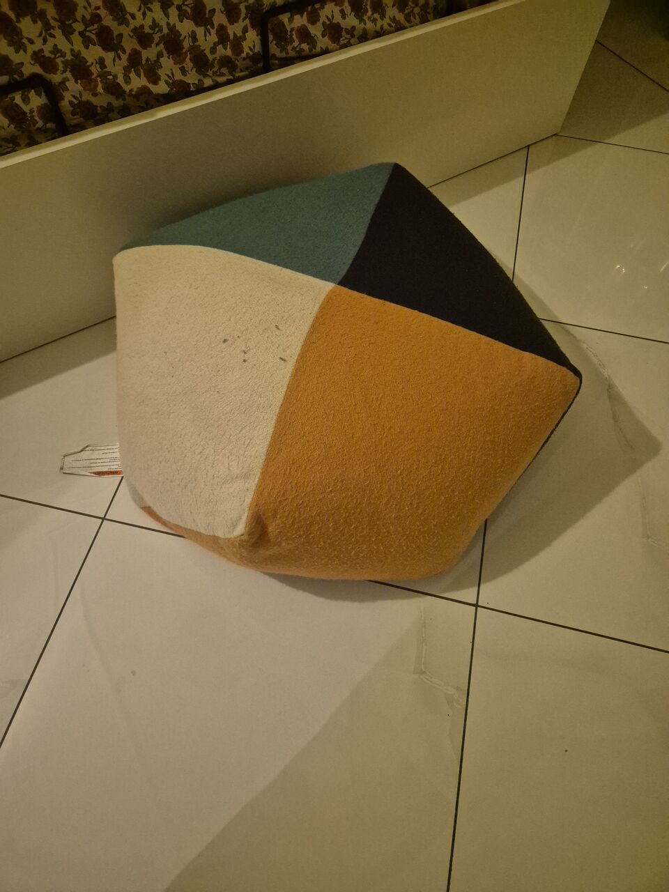 Jeddah, Household Items, SAR 100,  Plastic Drawers Cabinet, Ironing Board And Pouf Seat