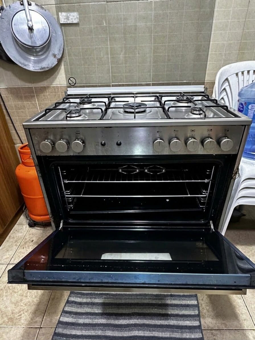 Jeddah, Household Items, SAR 500,  Stove And Microwave