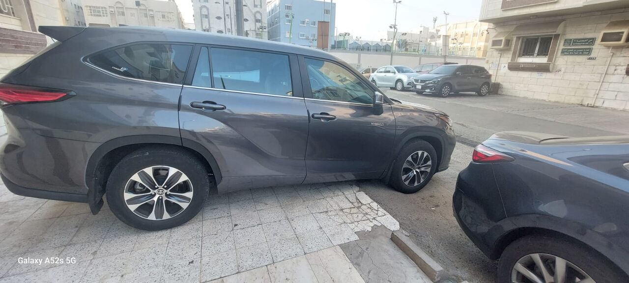 Al Faisaliyah, Vehicles, Cars & Trucks , SAR 130000,  Toyota Highlander,  2023,  Automatic,  29200 KM,  FOR SALE &ndash;  HYBRID GLE 4X4